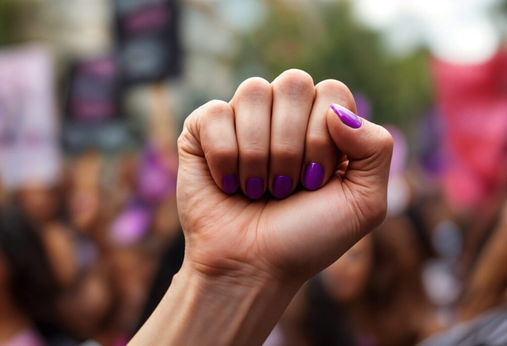 Competência do STJ e valor da palavra da vítima: STJ reafirma competência, força probatória e dano moral in re ipsa.